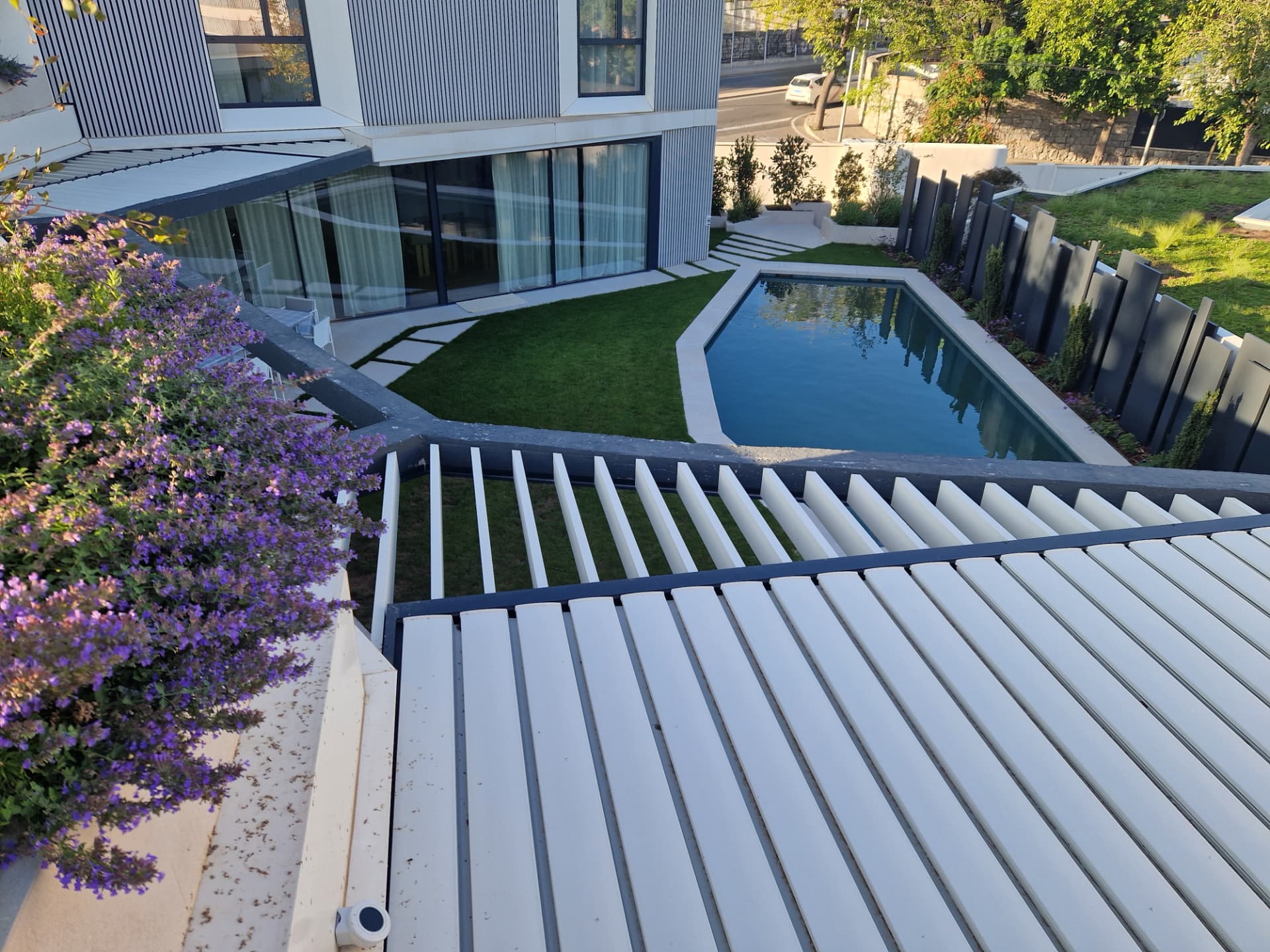 Herra Garden — Family garden with pool designed by Nistal Landscape Design in Spain